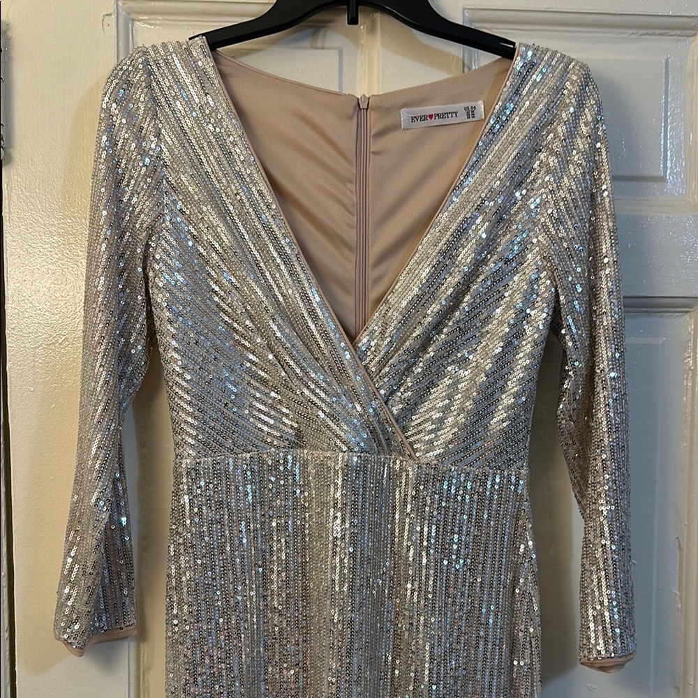 Ever Pretty Silver Long Sleeve Gown with V-Neck for Cocktail